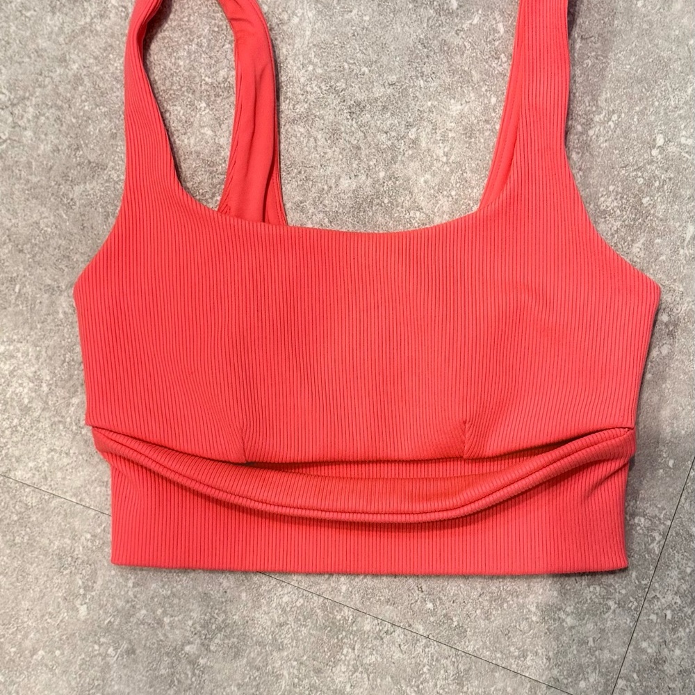 ALO Yoga Vibrant Pink Slit Top xs